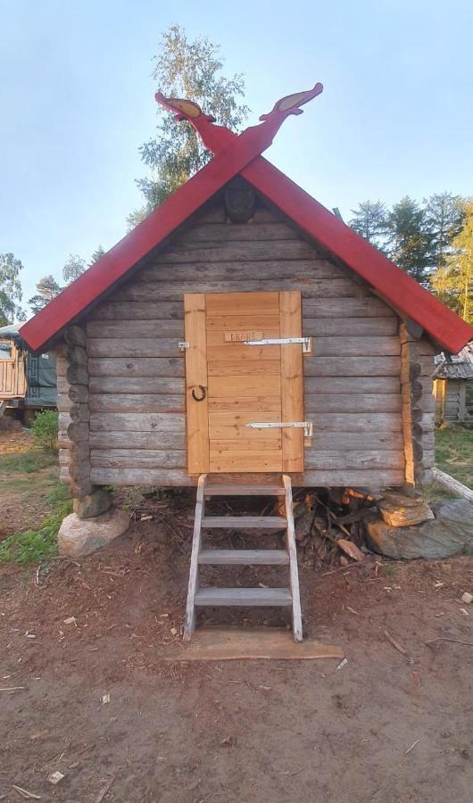 Vittfarnas Hird Vikingaby Bed & Breakfast Sosdala ภายนอก รูปภาพ