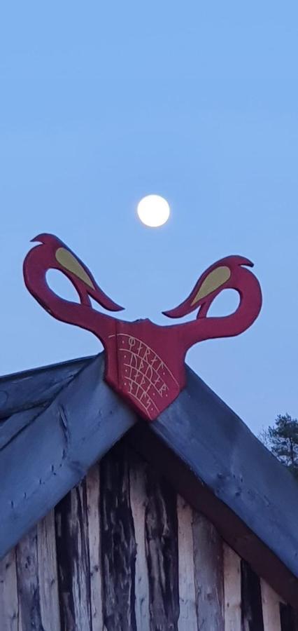 Vittfarnas Hird Vikingaby Bed & Breakfast Sosdala ภายนอก รูปภาพ